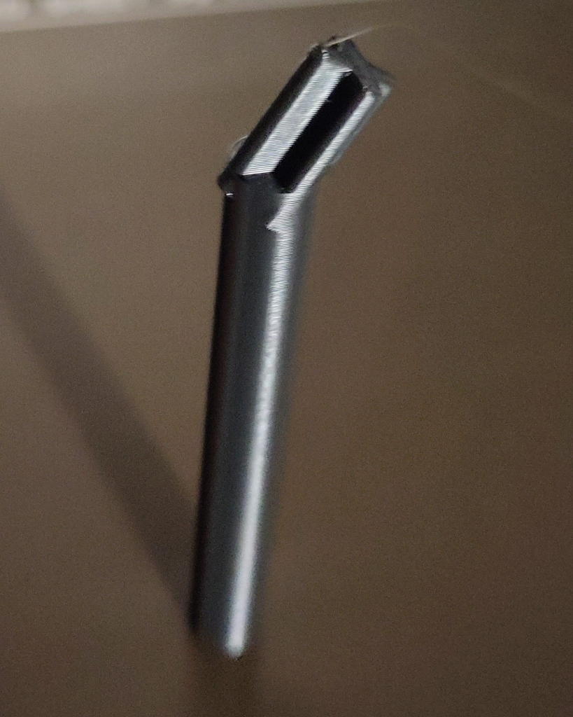 Halter für eine Rummy-Spielertafel